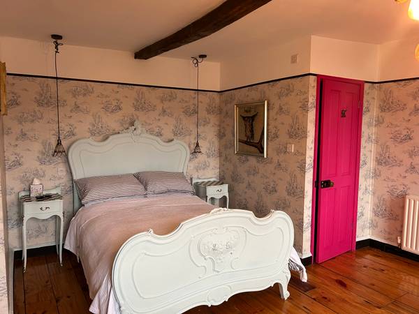 The Mohune superior double room at Moonfleet Guest House
